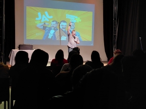 Noche de humor en La Vieja Usina