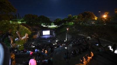 Vuelve este domingo Cine Bajo las Estrellas en el Anfiteatro Héctor Santángelo