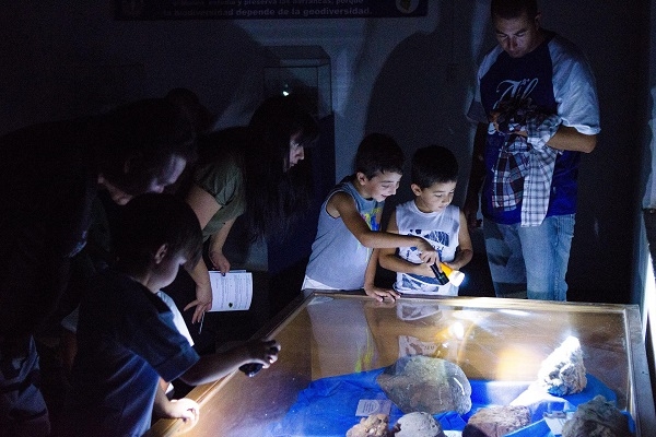 Vuelve La Noche de las Linternas en el Museo Serrano, un clásico de las vacaciones en Paraná