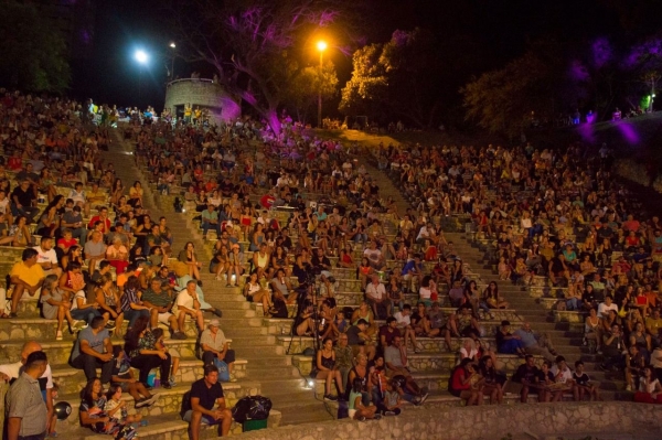 Convocan a cantantes de tango para la apertura del ciclo Concierto de Sábado